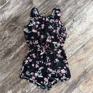 2 for $10 sale: Shosho black pink floral girls Romper 7/8